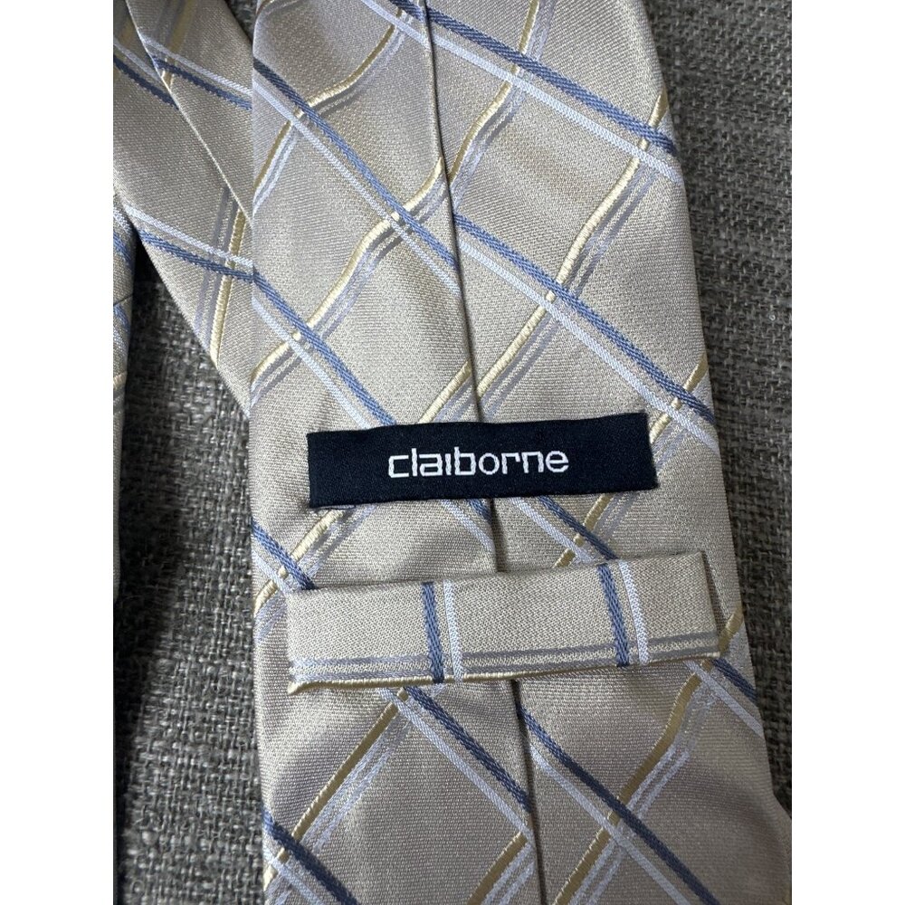 Claiborne Mens Beige & Blue Plaid 100% Silk Neck Tie Formal Suit Work - Picture 2 of 5